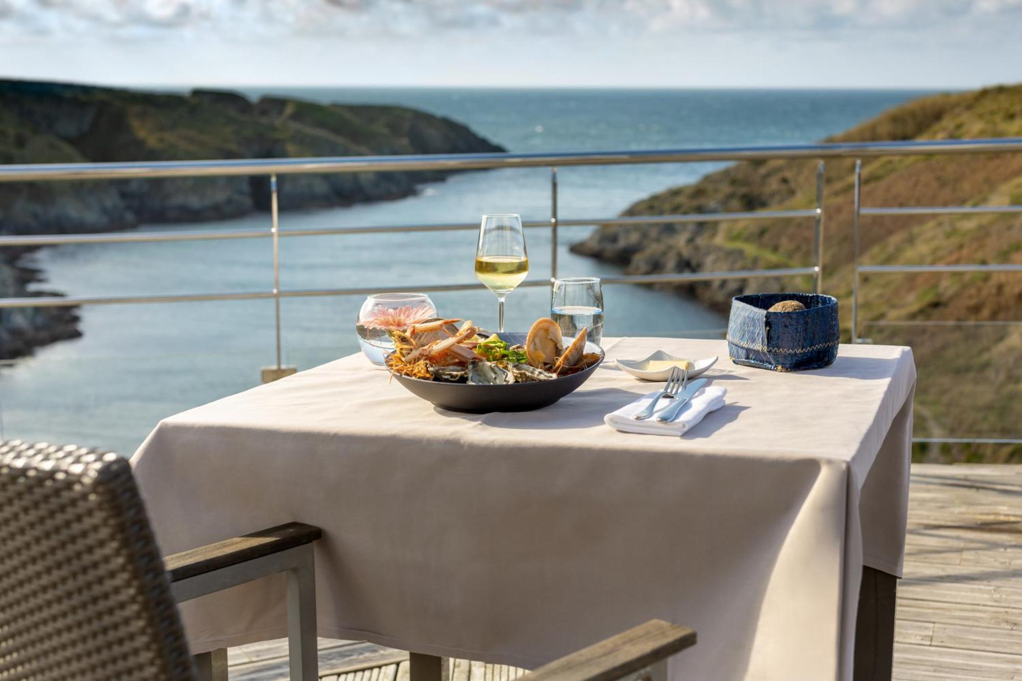 Castel Clara Thalasso & Spa Bangor Exterior photo